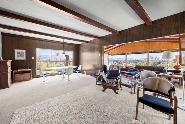 955 Park, San Jacinto, California 92583