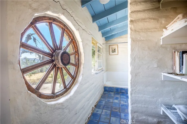 955 Park, San Jacinto, California 92583