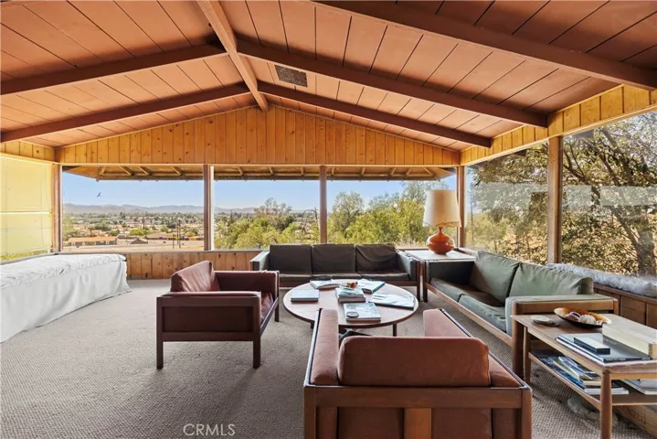 955 Park, San Jacinto, California 92583