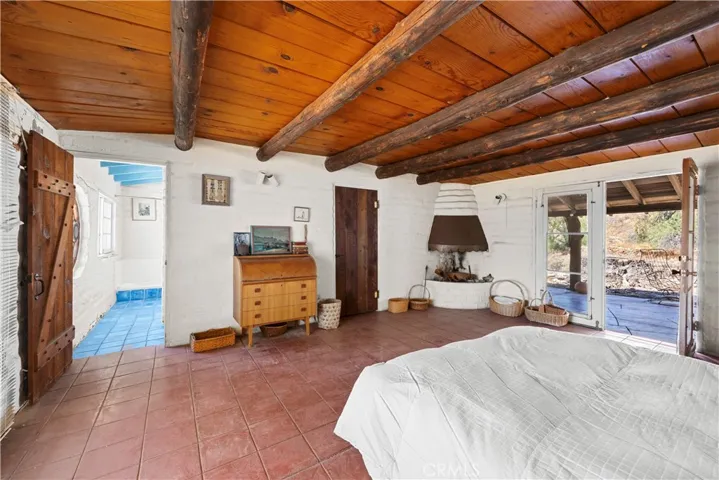 955 Park, San Jacinto, California 92583