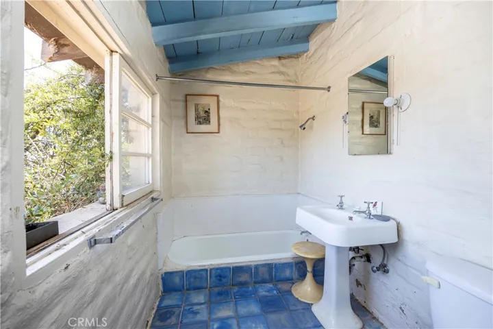 955 Park, San Jacinto, California 92583