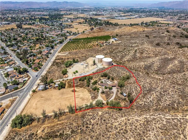 955 Park, San Jacinto, California 92583