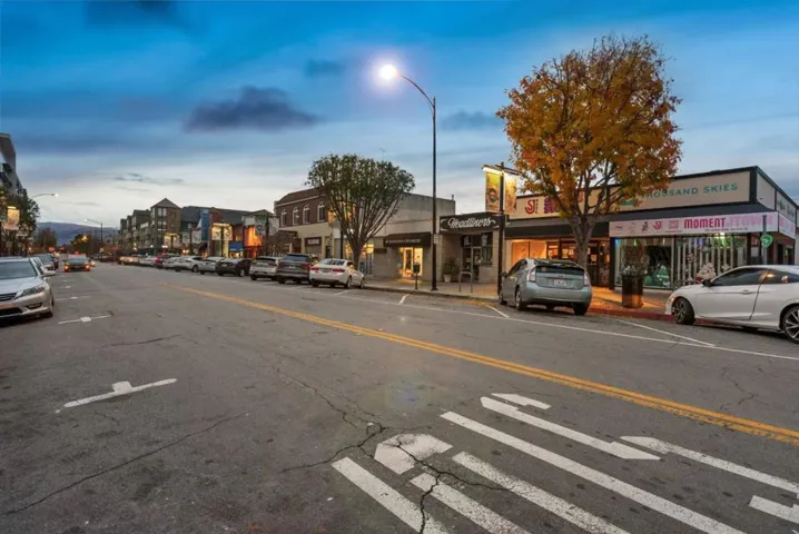800 N 8th Street 103, San Jose, California 95112