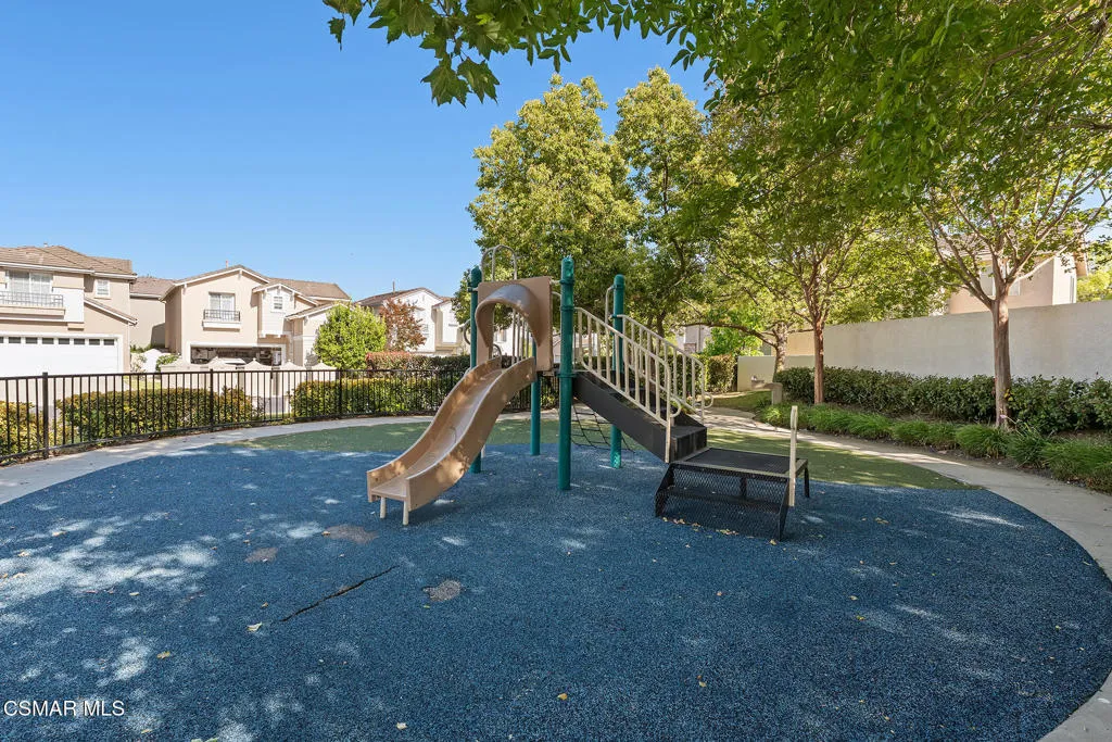 30845 Grenoble Ct_32
