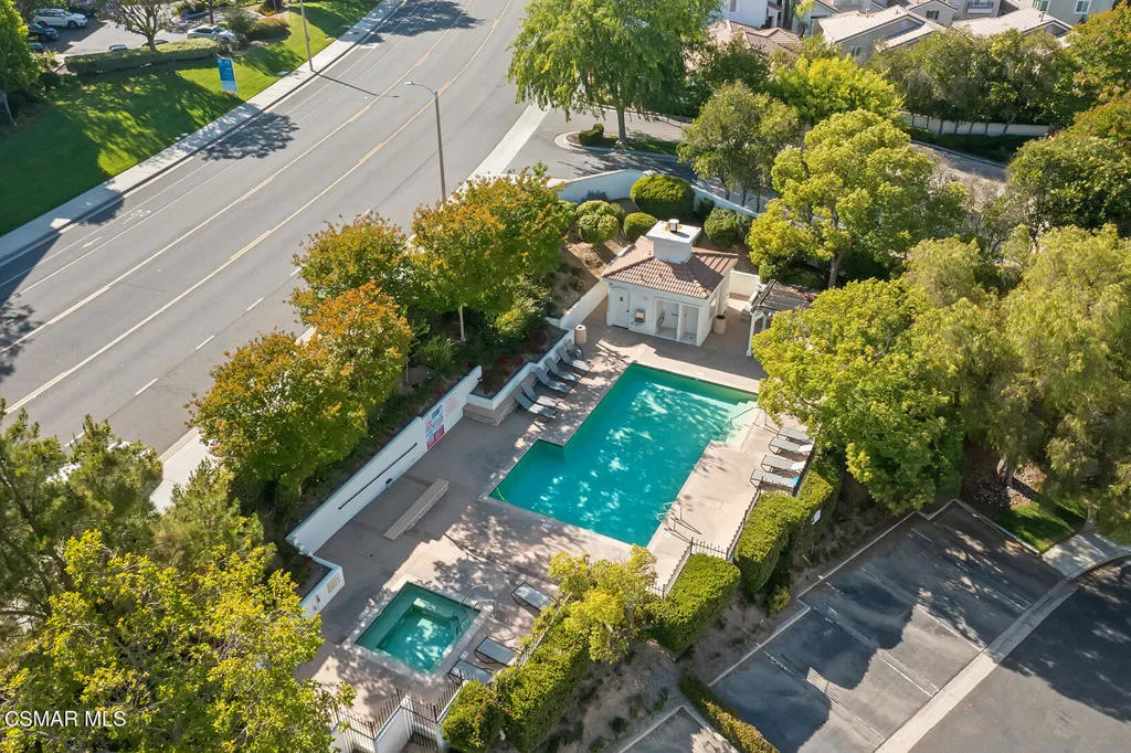 30845 Grenoble Ct_34