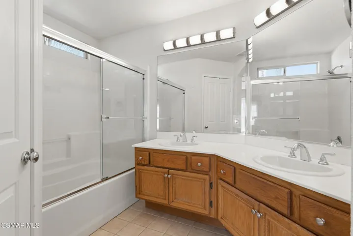 30845 Grenoble Ct_26
