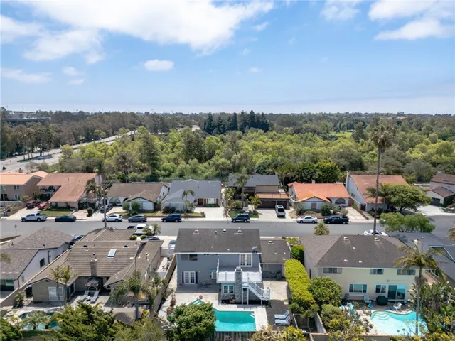 6911 Rio Vista, Huntington Beach, California 92647