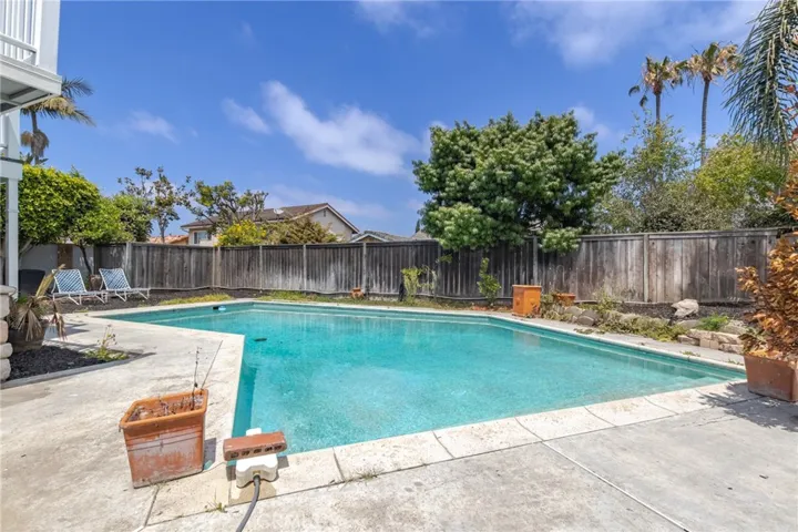6911 Rio Vista, Huntington Beach, California 92647