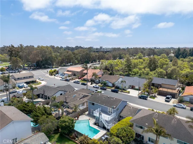 6911 Rio Vista, Huntington Beach, California 92647