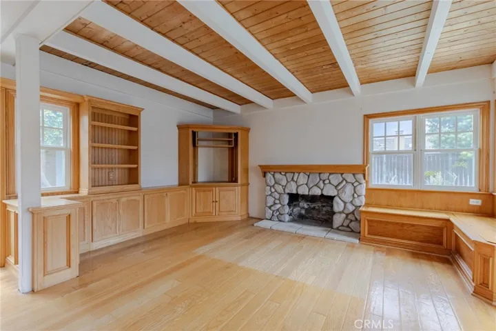 6911 Rio Vista, Huntington Beach, California 92647