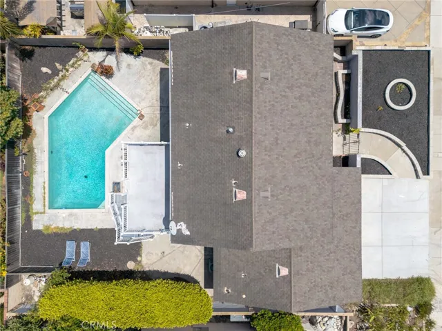 6911 Rio Vista, Huntington Beach, California 92647