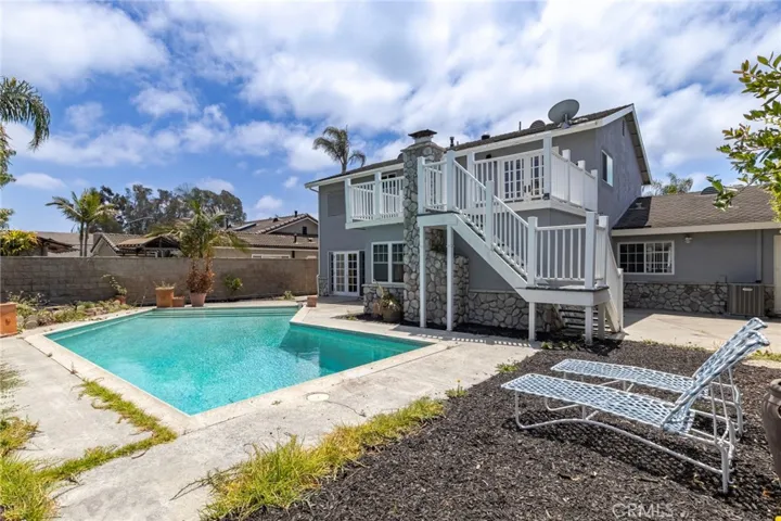 6911 Rio Vista, Huntington Beach, California 92647