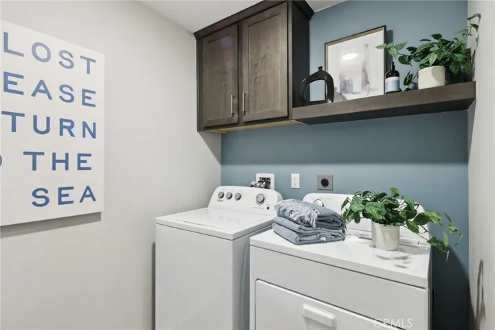 MODEL HOME
