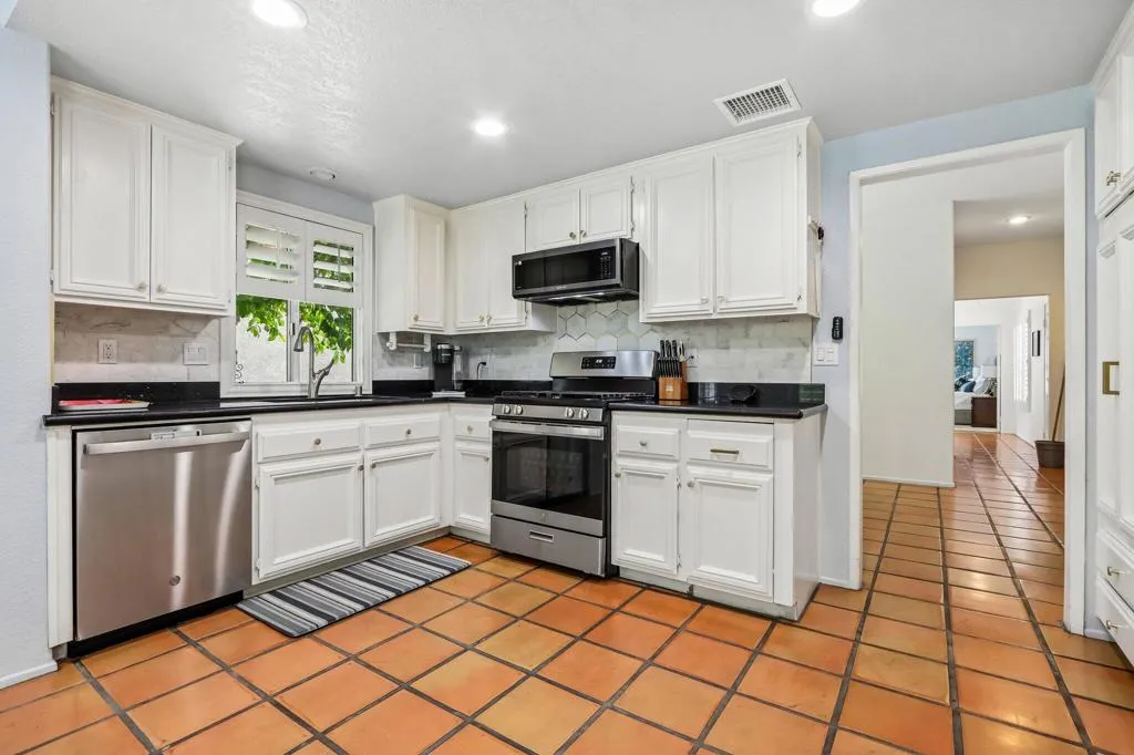 17-web-or-mls-Vista Cielo-S0505-017
