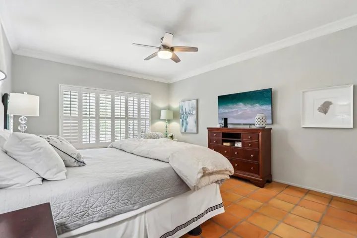25-web-or-mls-Vista Cielo-S0505-025