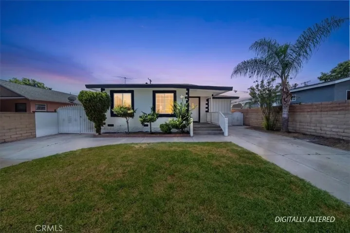 2 driveways with lots of parking onsite