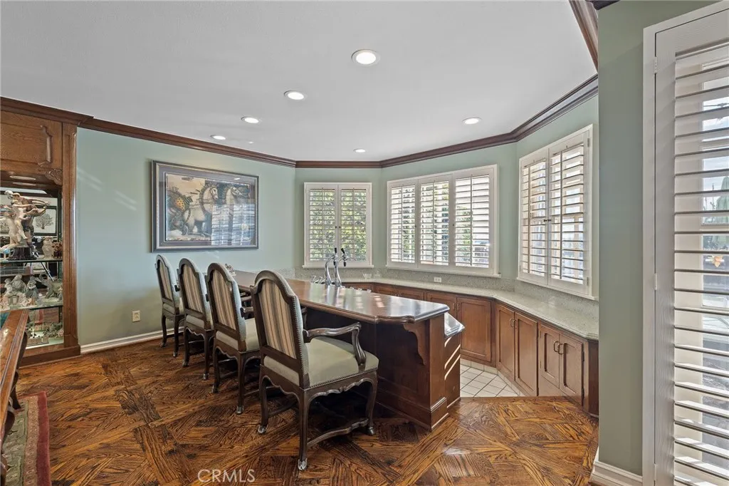 Step down soda fountain station.