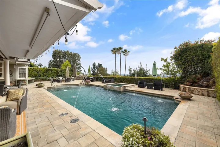 16134 Lomacitas Lane, Whittier, California 90603