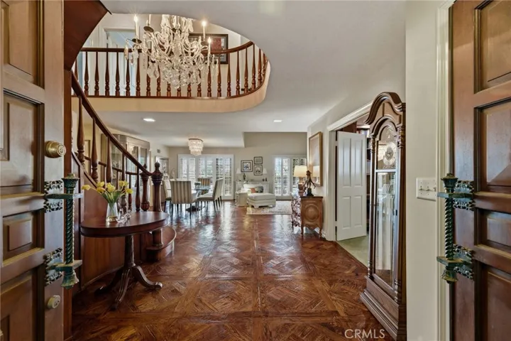 The ENTRANCE! WOW!