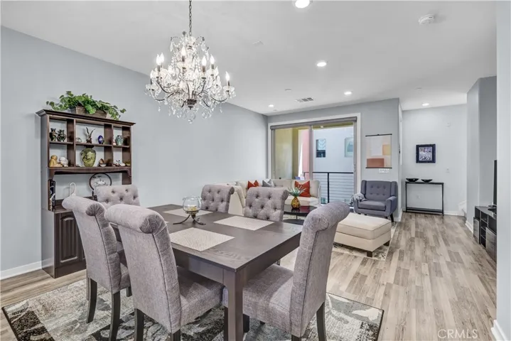 212 Paramount, Irvine, California 92618