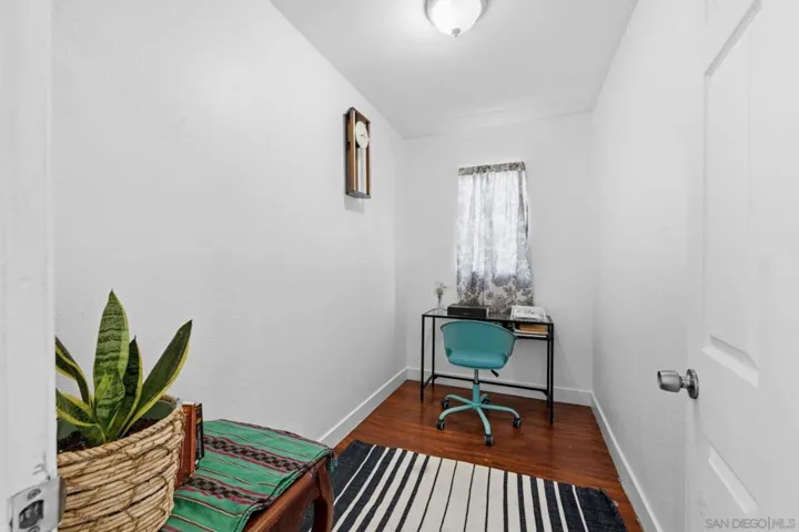 Studio/Study/Office