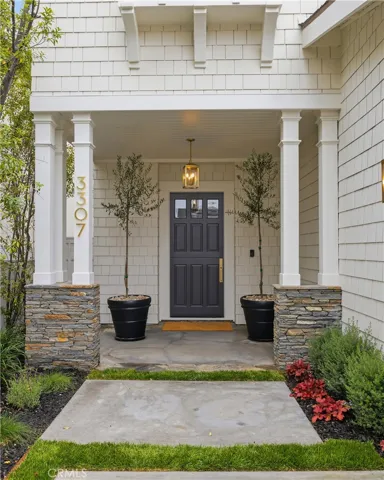 3307 N Poinsettia, Manhattan Beach, California 90266
