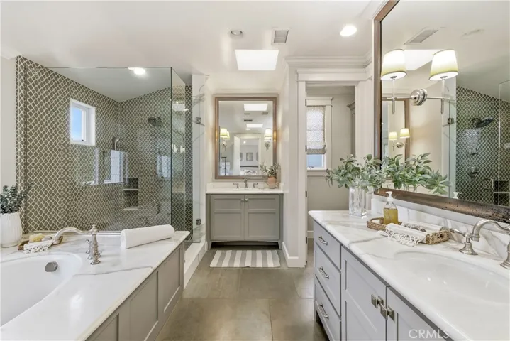 3307 N Poinsettia, Manhattan Beach, California 90266
