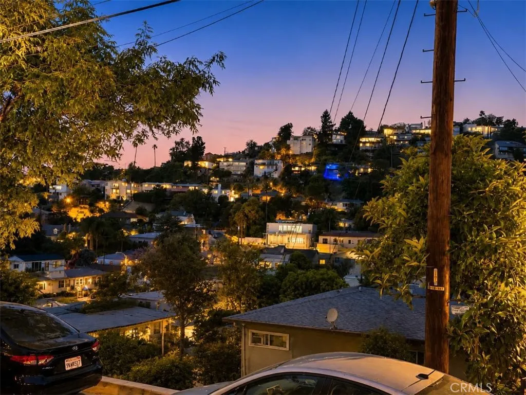VIEW FROM ALL UNITS