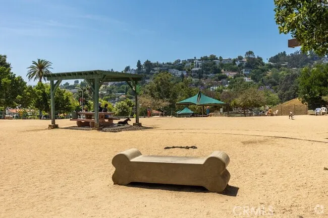 SILVER LAKE DOG PARK