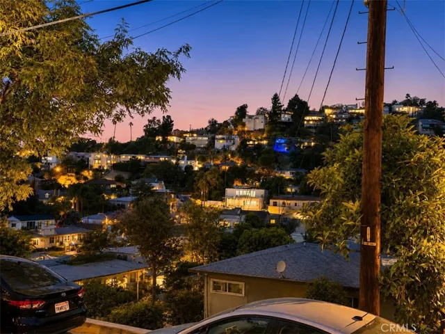 VIEW FROM ALL UNITS
