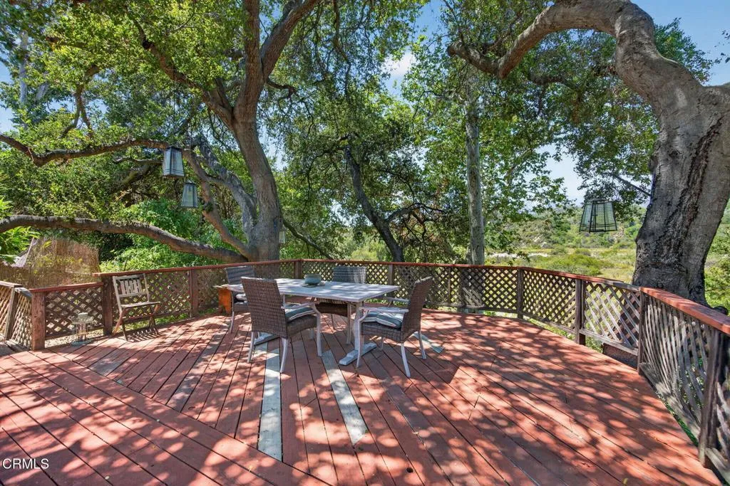 52-web-or-mls-Upmarketmedia_883Mor-166