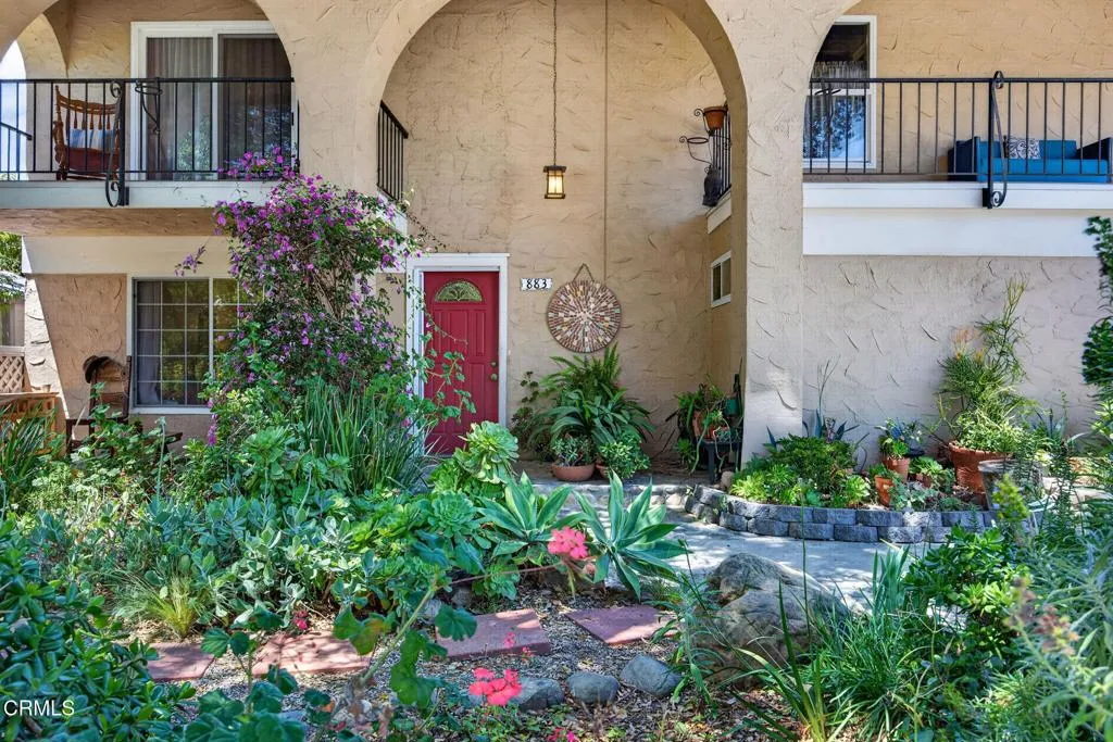 7-web-or-mls-Upmarketmedia_883Mor-010