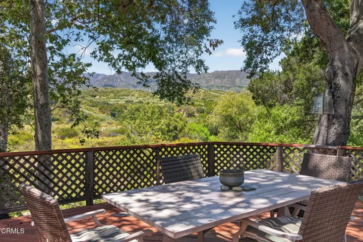 54-web-or-mls-Upmarketmedia_883Mor-173