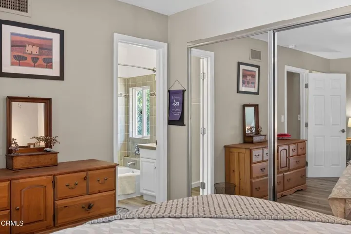29-web-or-mls-Upmarketmedia_883Mor-094
