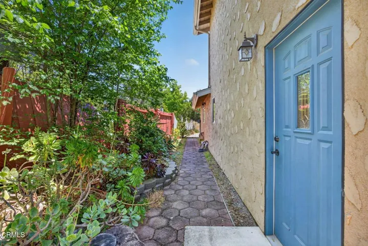 59-web-or-mls-Upmarketmedia_883Mor-187