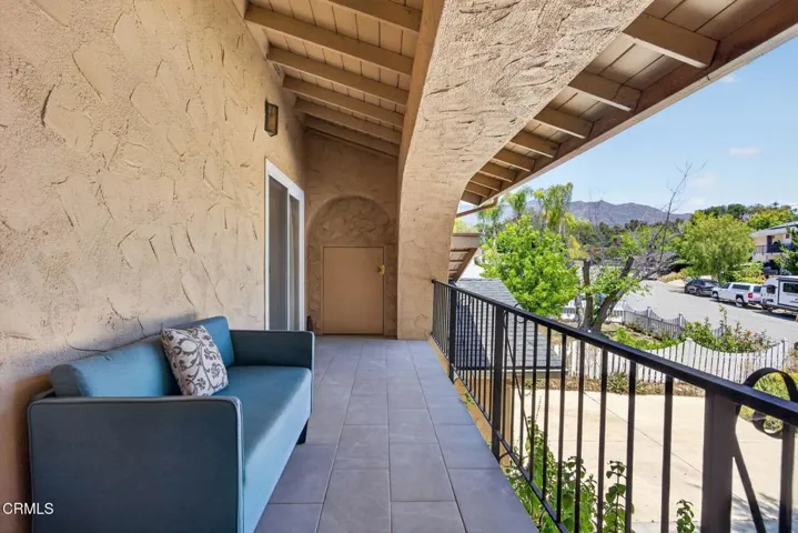 27-web-or-mls-Upmarketmedia_883Mor-089