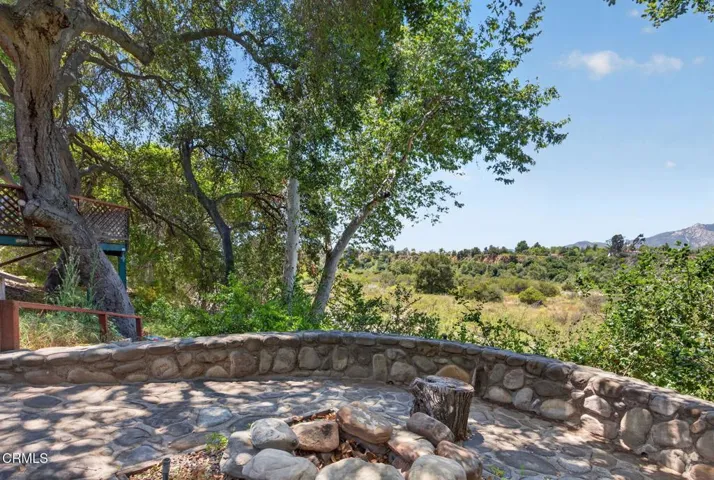 56-web-or-mls-Upmarketmedia_883Mor-178