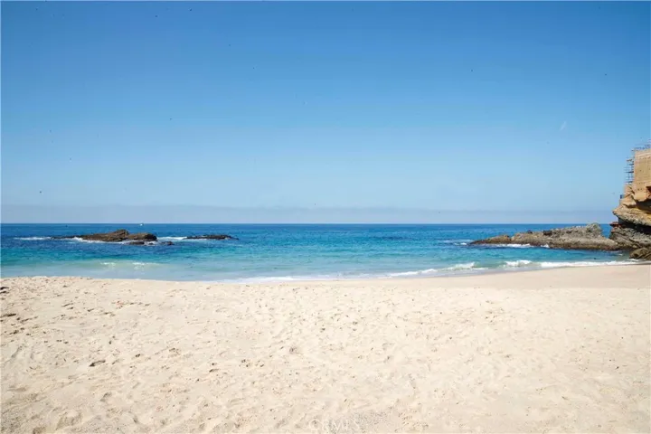 SEMI PRIVATE BEACH