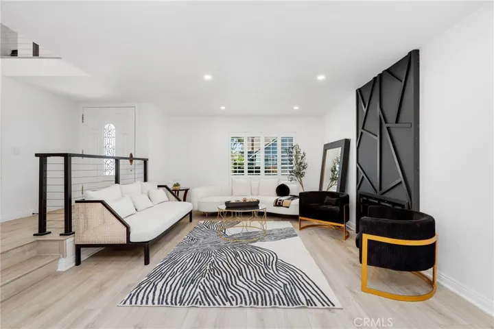 5109 Saratoga Avenue, Cypress, California 90630