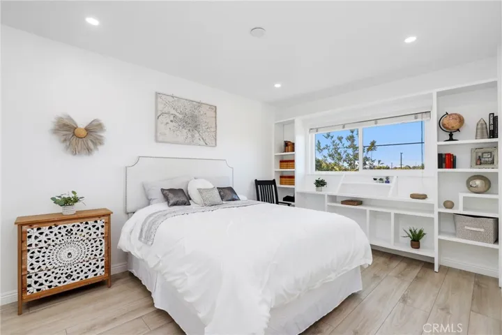 5109 Saratoga Avenue, Cypress, California 90630