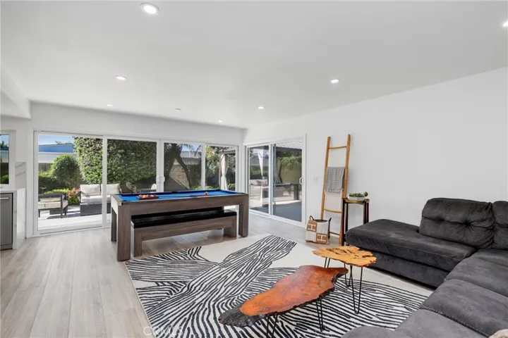 5109 Saratoga Avenue, Cypress, California 90630