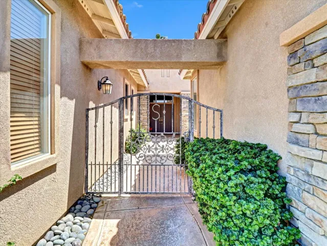 Entry way