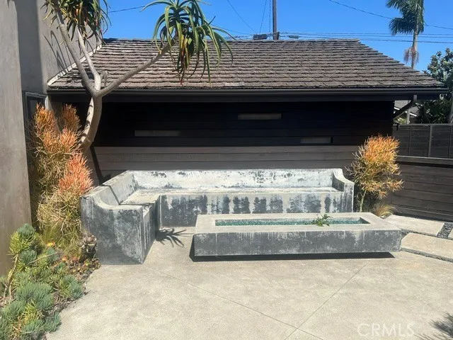 Outdoor Entertaining Concrete Bench Seating with Custom Fire Table