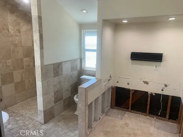 Primary Bathroom, plumbed for Double Sinks, Seperate Shower and Soaking Tub