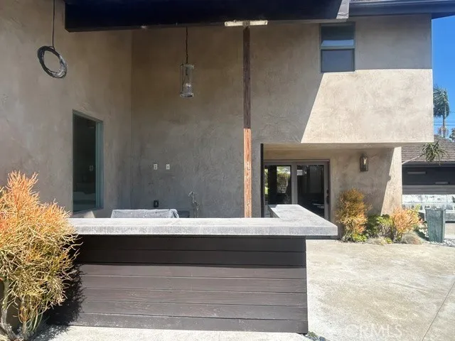 Outdoor Entertaining BBQ Area