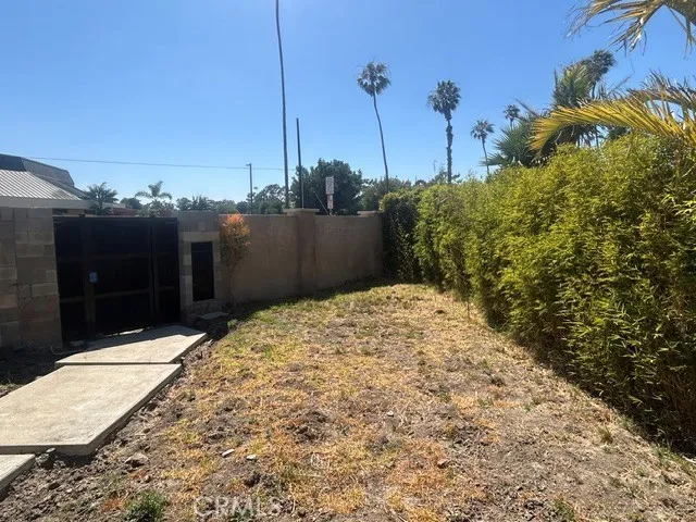 Front yard toward Front Gate