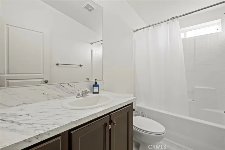 Hallway Full Bath