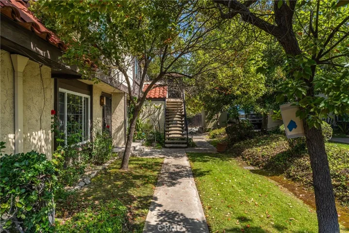 1423 1st, Duarte, California 91010