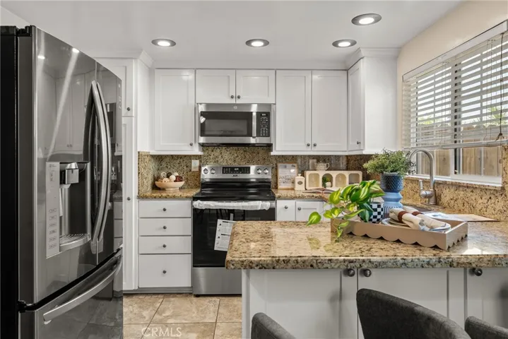 1423 1st, Duarte, California 91010