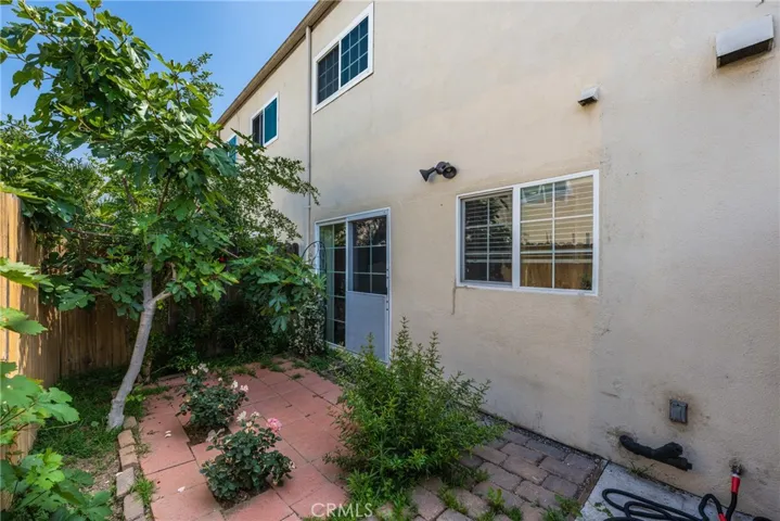 1423 1st, Duarte, California 91010